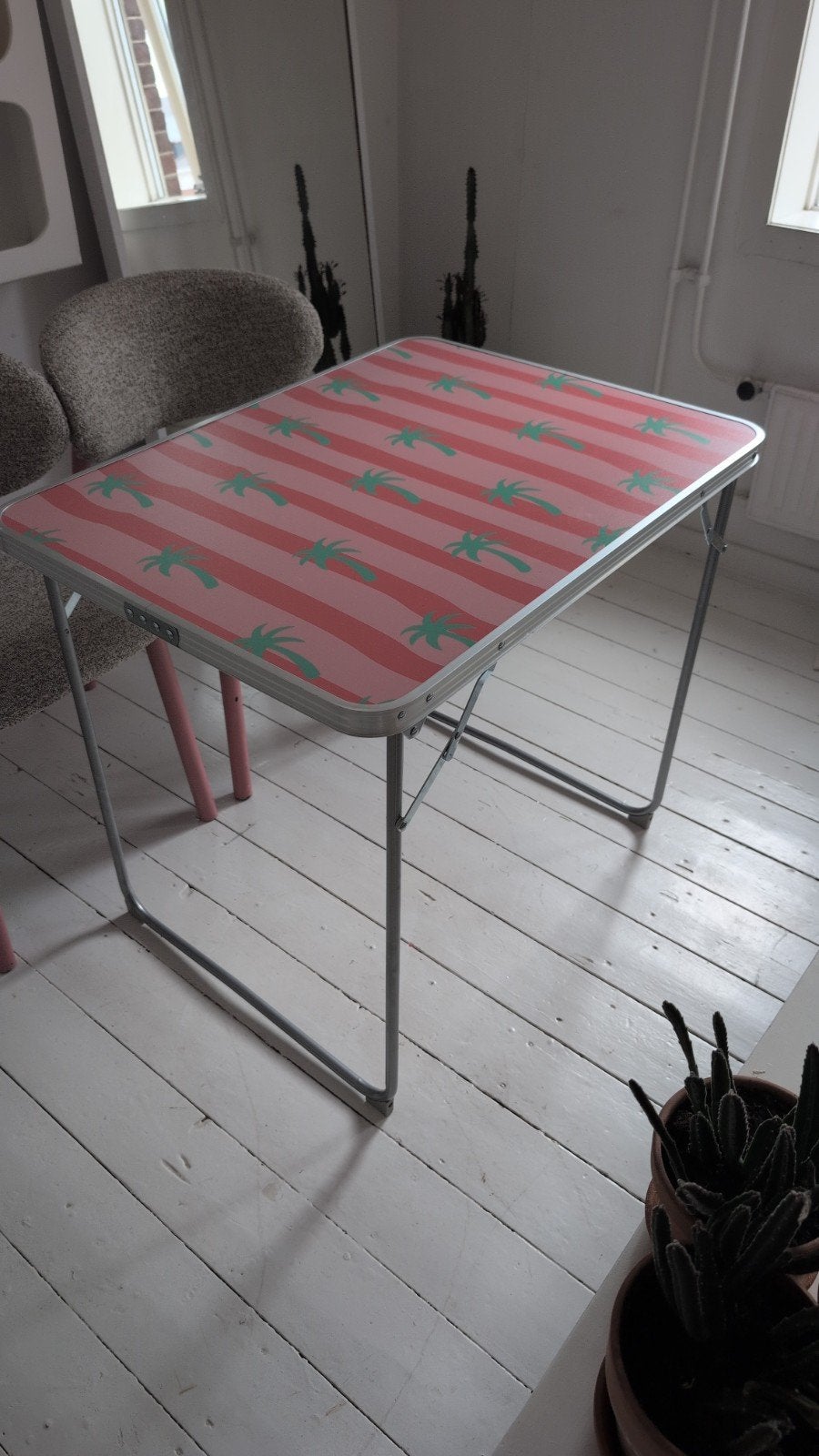 Camping tafel, Ophalen