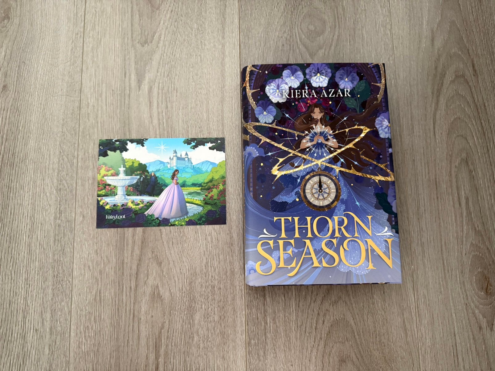 Thorn Season - Kiera Azar [Fairyloot], Ophalen of Verzenden, Zo goed als nieuw