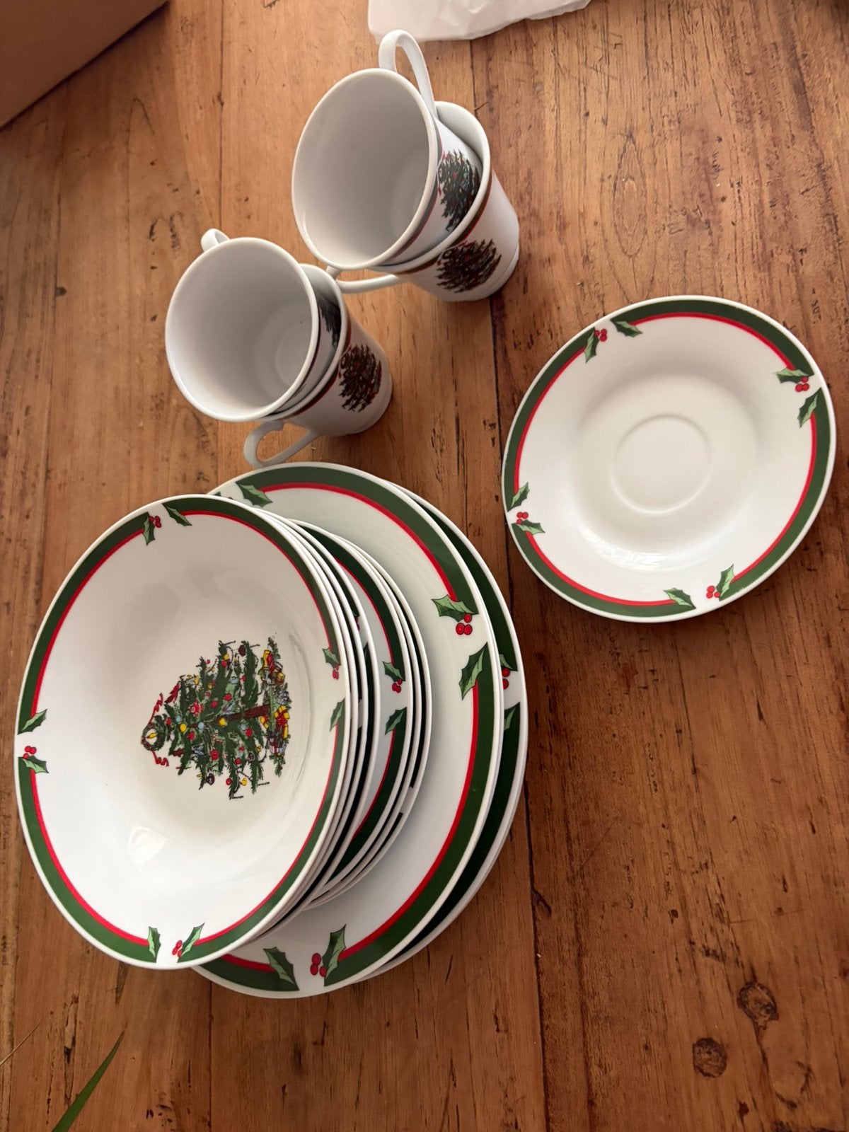 Kerstservies, Ophalen