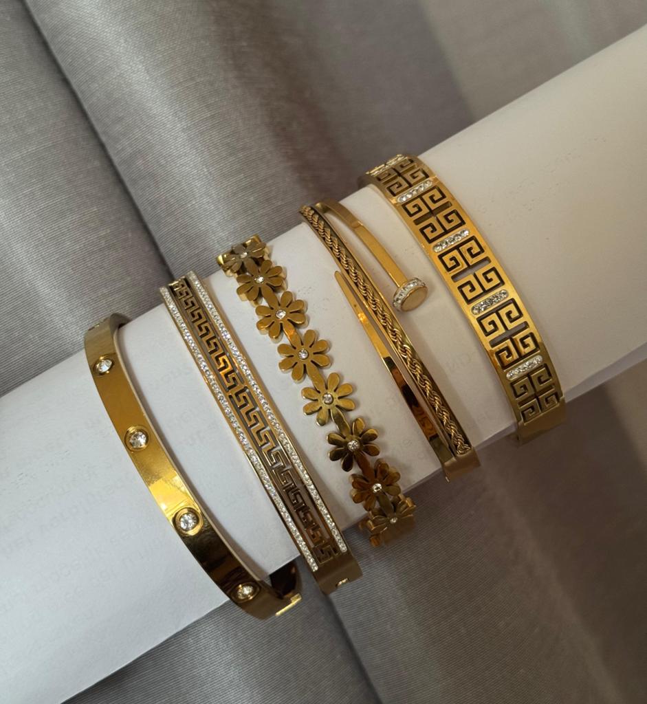 Stainless steel dames armband – luxe trendy sieraden, Sieraden, Tassen en Uiterlijk, Armbanden, Ophalen of Verzenden, Nieuw, Goud