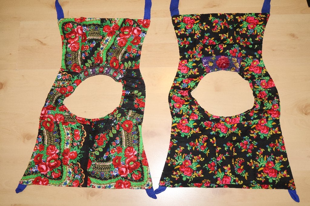 wollen schort met 2 kraplappen, Staphorster klederdracht, Antiek en Kunst, Ophalen of Verzenden