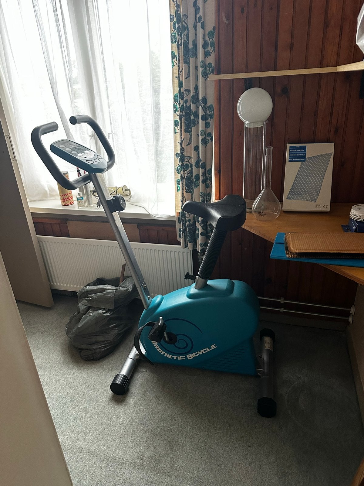 Magnetic Bicycle Hometrainer - Zo goed als nieuw, Ophalen, Zo goed als nieuw, Metaal, Benen