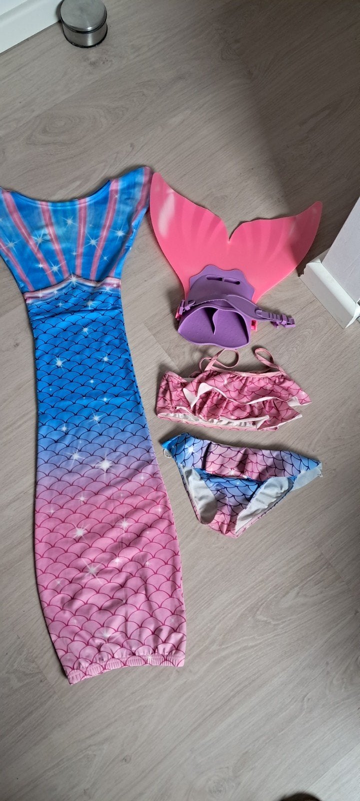 Zeemeerminstaart met bikini en monovin - Maat 140, Gebruikt, Meisje, Ophalen of Verzenden, Maat 140