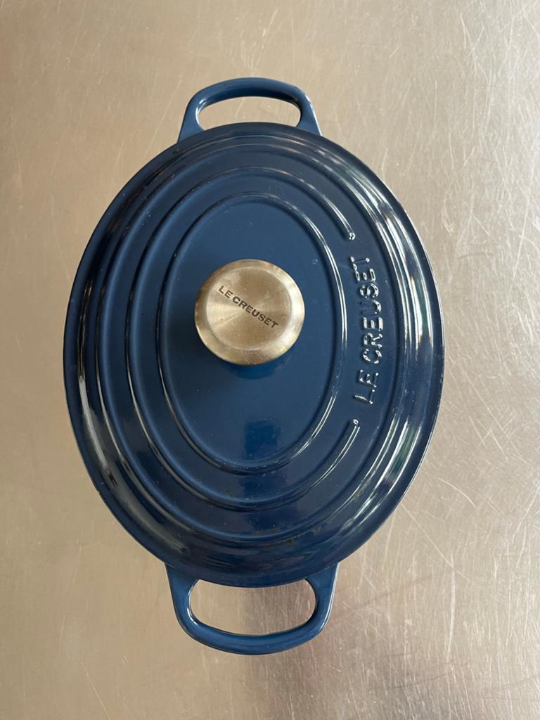 Le Creuset braadpan - cocotte ovaal 27 cm, 4,1L inktblauw, Huis en Inrichting, Keuken | Potten en Pannen, Ophalen of Verzenden