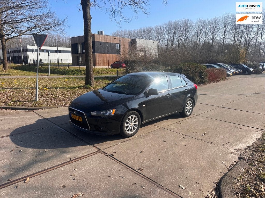 Mitsubishi Lancer Sportback 1.6 Edition Two Clima.Navi, Auto's, Voorwielaandrijving, Euro 5, Gebruikt, 4 cilinders