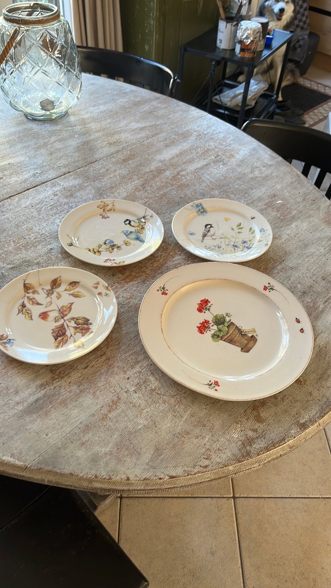 Borden, Ophalen of Verzenden, Aardewerk, Overige stijlen, Bord(en)