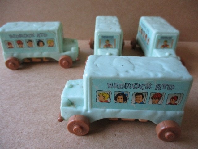 adv10696 flintstones bedrock bus, Verzamelen, Ophalen, Overige figuren, Gebruikt, Overige typen