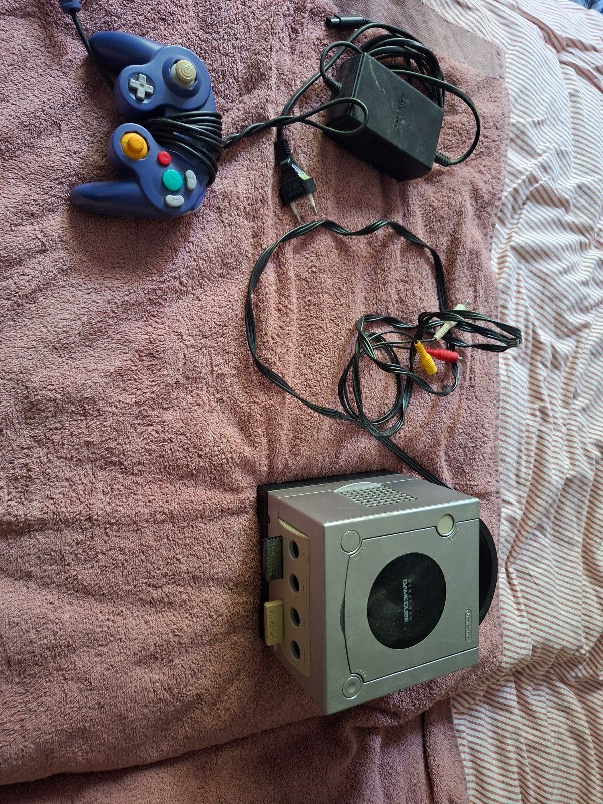Nintendo GameCube incl gameboy player, met Controller, Ophalen of Verzenden, Gebruikt, Zilver, Met 1 controller