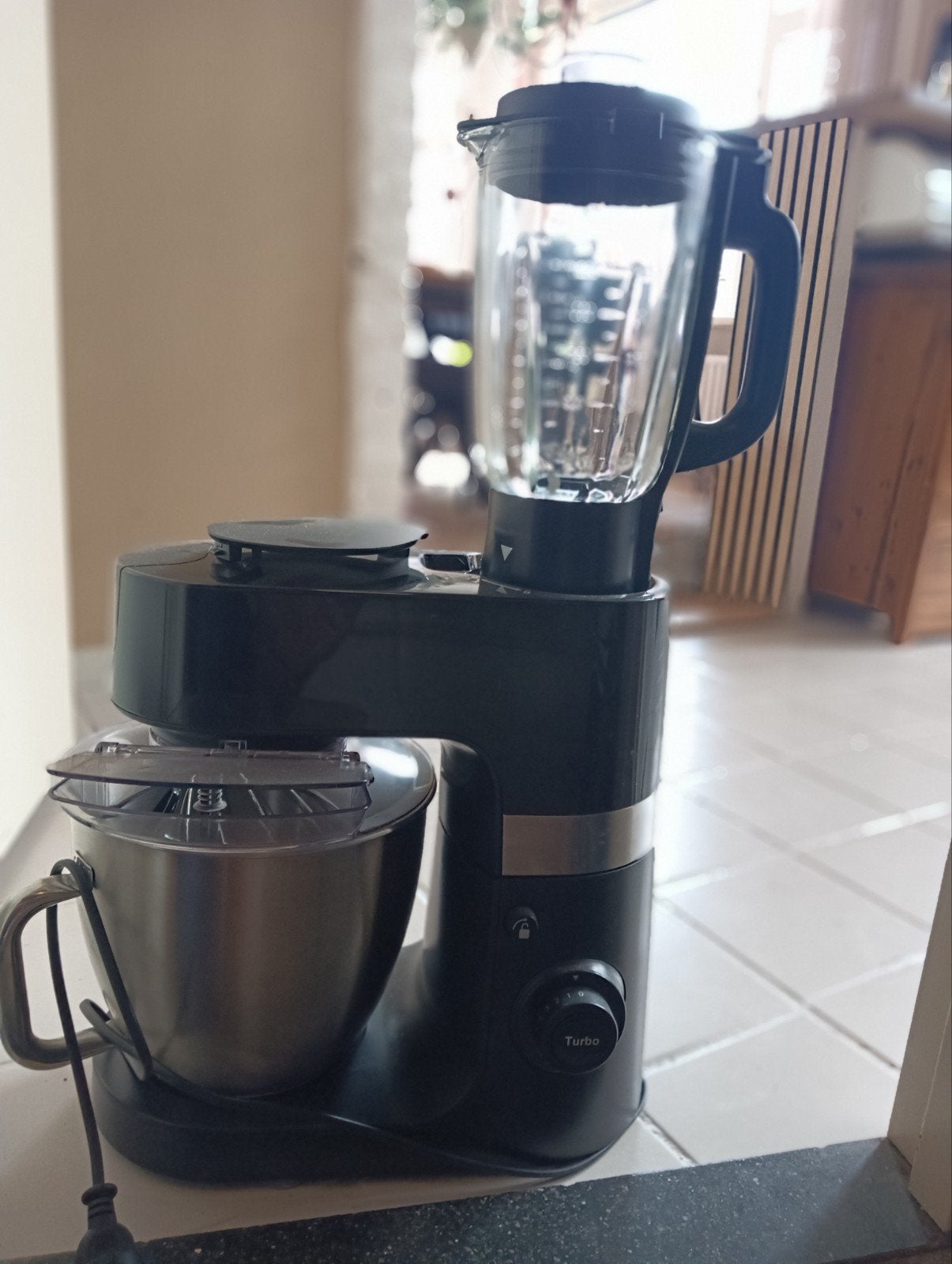 Silvercrest Keukenmachine met blender 1200W met 3 hulpstukke, 2 tot 3 liter, Ophalen of Verzenden, Zo goed als nieuw, 3 snelheden of meer