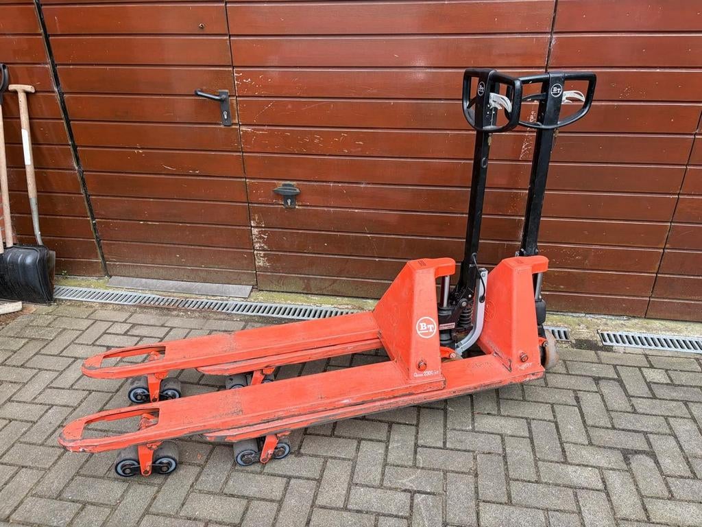 Te koop 2x Bt prolifter palletwagen, Ophalen of Verzenden