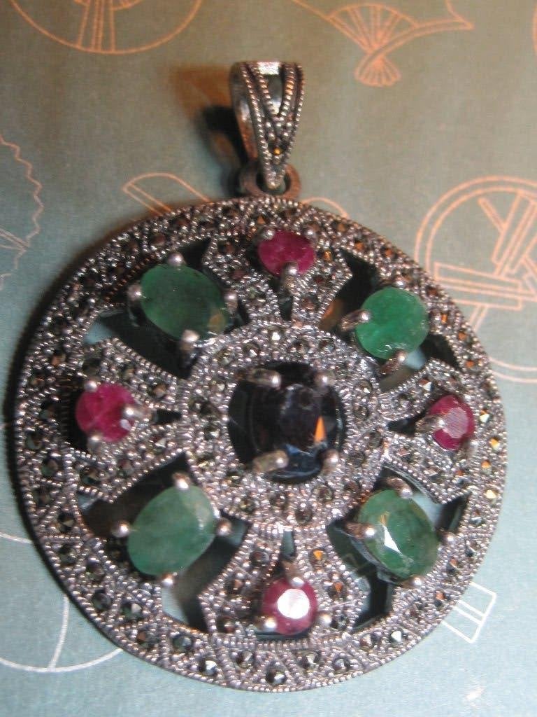 Smaragd robijn saffier vintage design zilver hanger zeldzaam, Ophalen, Zilver, Hanger, Met edelsteen