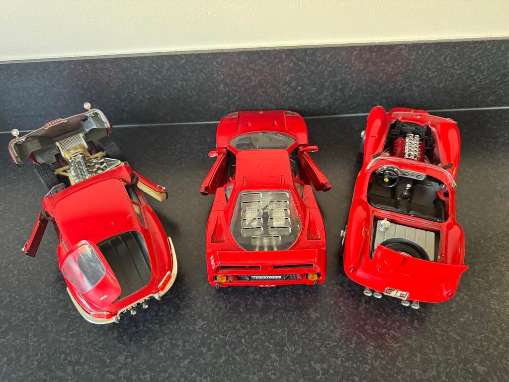 Set van 3 klassieke sportwagen modelauto's, Hobby en Vrije tijd, Modelauto's | 1:24, Ophalen of Verzenden, Zo goed als nieuw