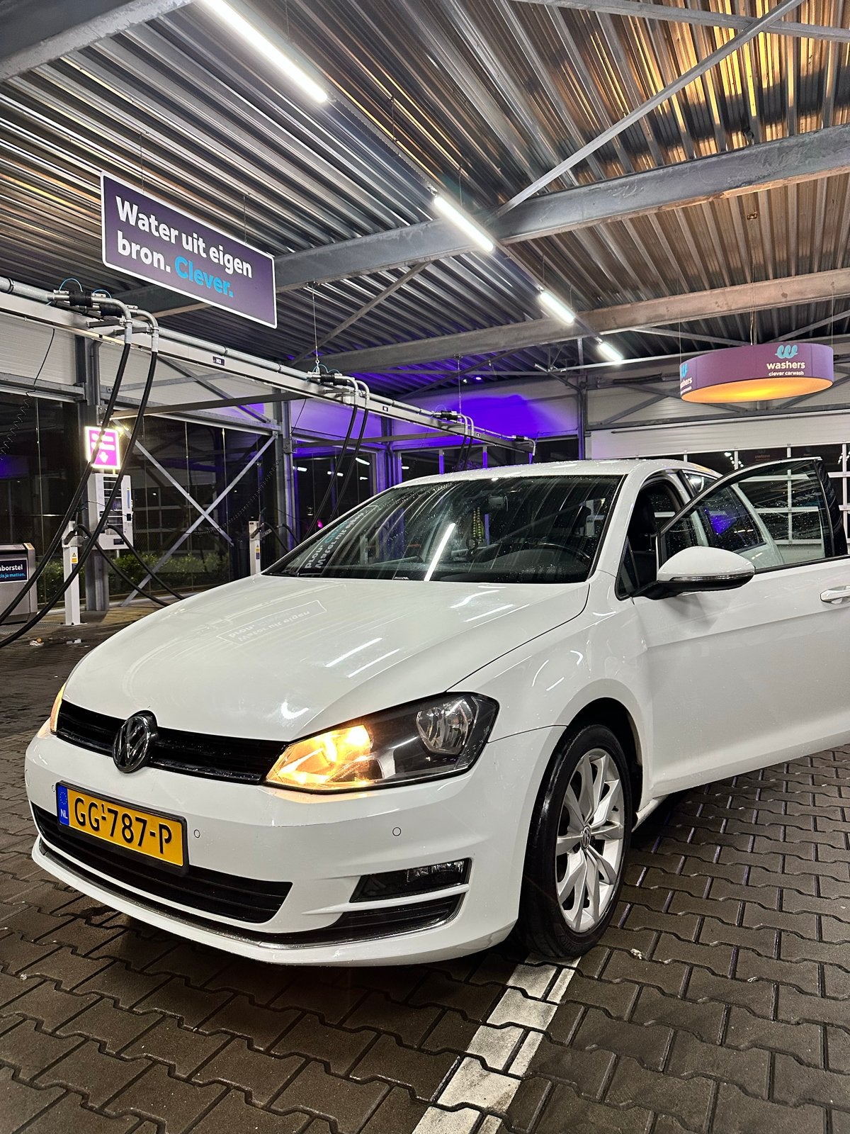 Volkswagen Golf VII 1.2 TSI DSG | 105 PK | 2015 | 227.983 km, 4 cilinders, 620 kg, Wit, Origineel Nederlands