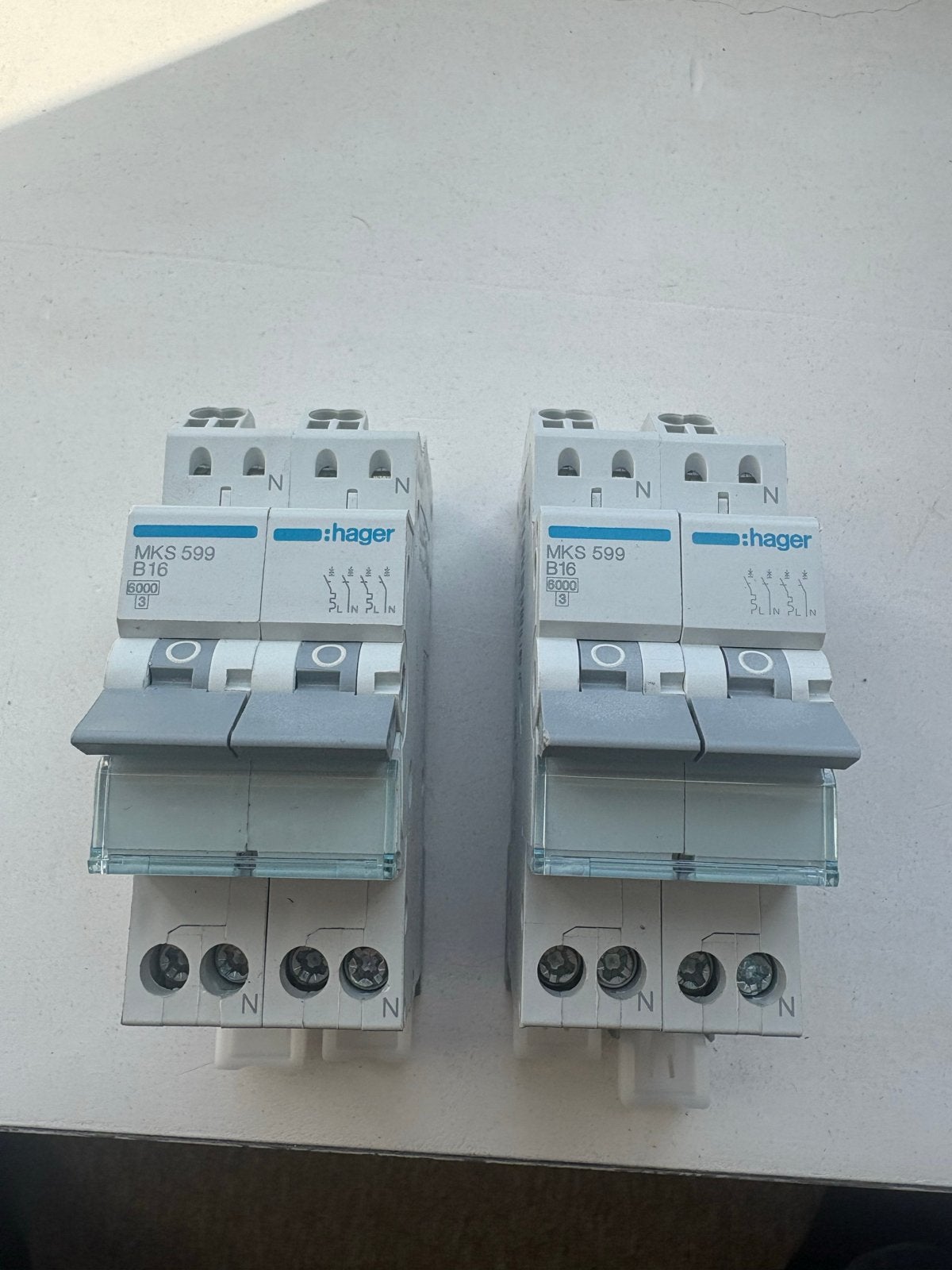 2x Hager Fornuisgroep MKS 599 B16, Ophalen of Verzenden, Zo goed als nieuw, Hager, Installatieautomaat