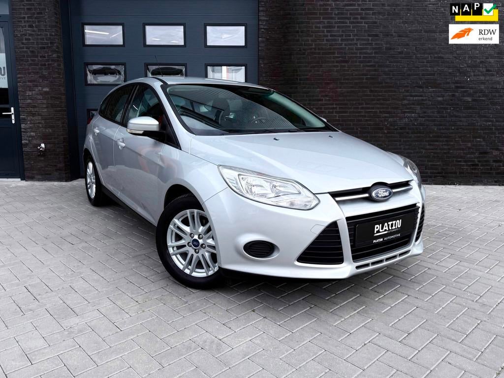 Ford Focus 1.0 EcoBoost | 2014 | Cruise | Navi | Airco | APK, Euro 5, Gebruikt, Zwart, 635 kg