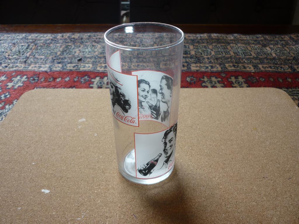 Mooie Coca Cola glas en is in een zeer goede staat, Verzamelen, Merken en Reclamevoorwerpen, Ophalen of Verzenden, Zo goed als nieuw