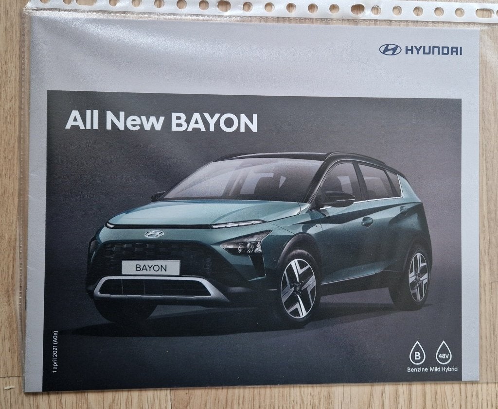 Folders Hyundai, Ophalen of Verzenden, Zo goed als nieuw, Overige merken