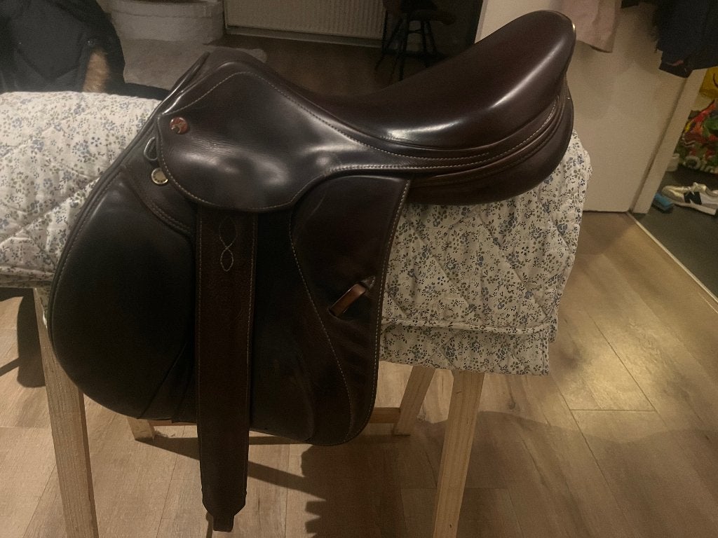 Prestige Paris D saddle, Ophalen, Gebruikt, Vlakke zit, M (17 inch)
