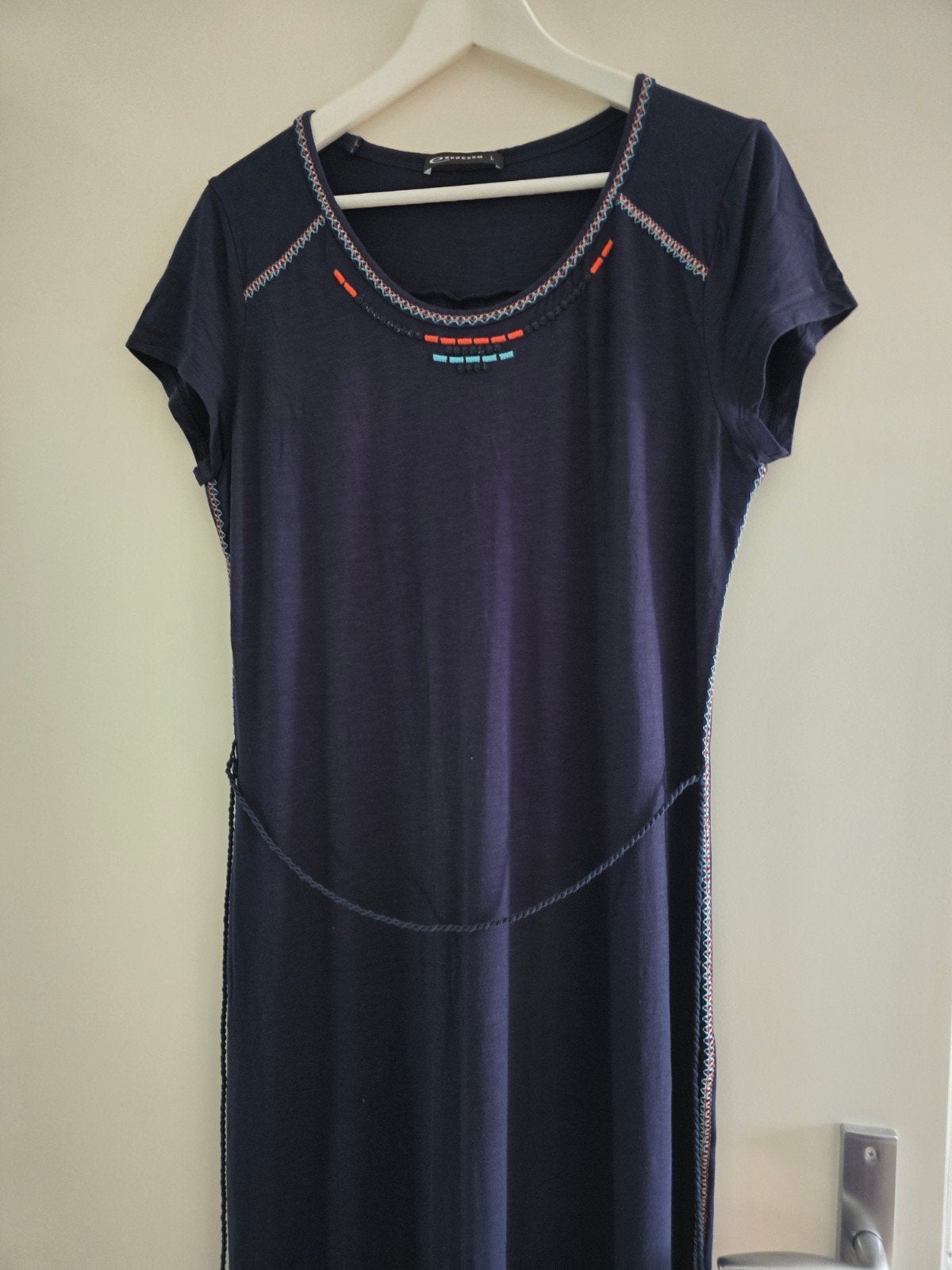 Blauwe lange jurk van expresso maat L, Kleding | Dames, Maat 42/44 (L), Ophalen of Verzenden, Zo goed als nieuw, Onder de knie