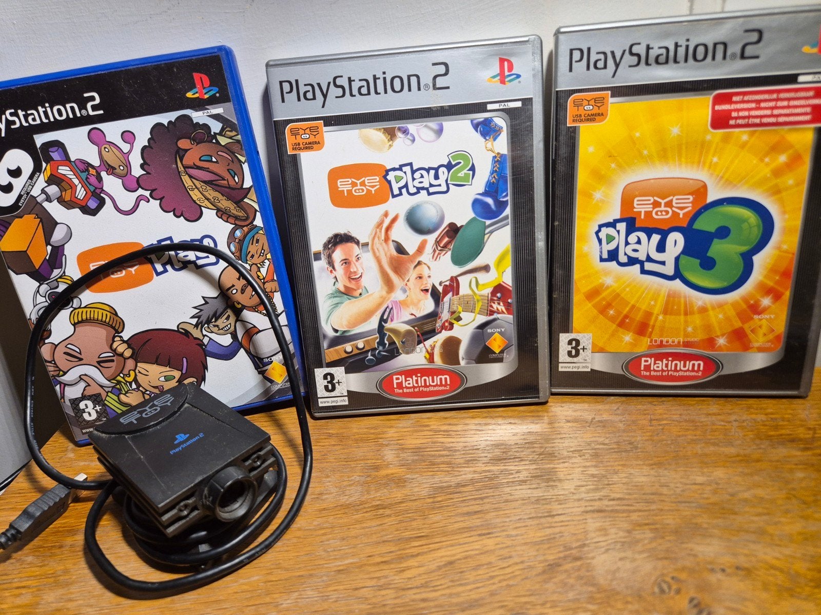 Eyetoy Play set met camera ps2, Ophalen of Verzenden, Zo goed als nieuw, Sport, 3 spelers of meer