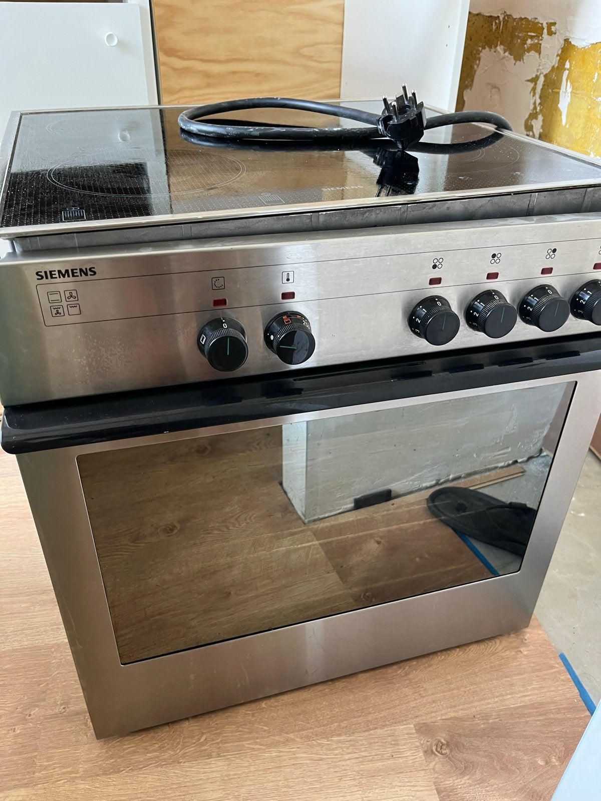 Siemens Vrijstaand Inductie Fornuis met Oven, Gebruikt, 60 cm of meer, Inductie, Vrijstaand
