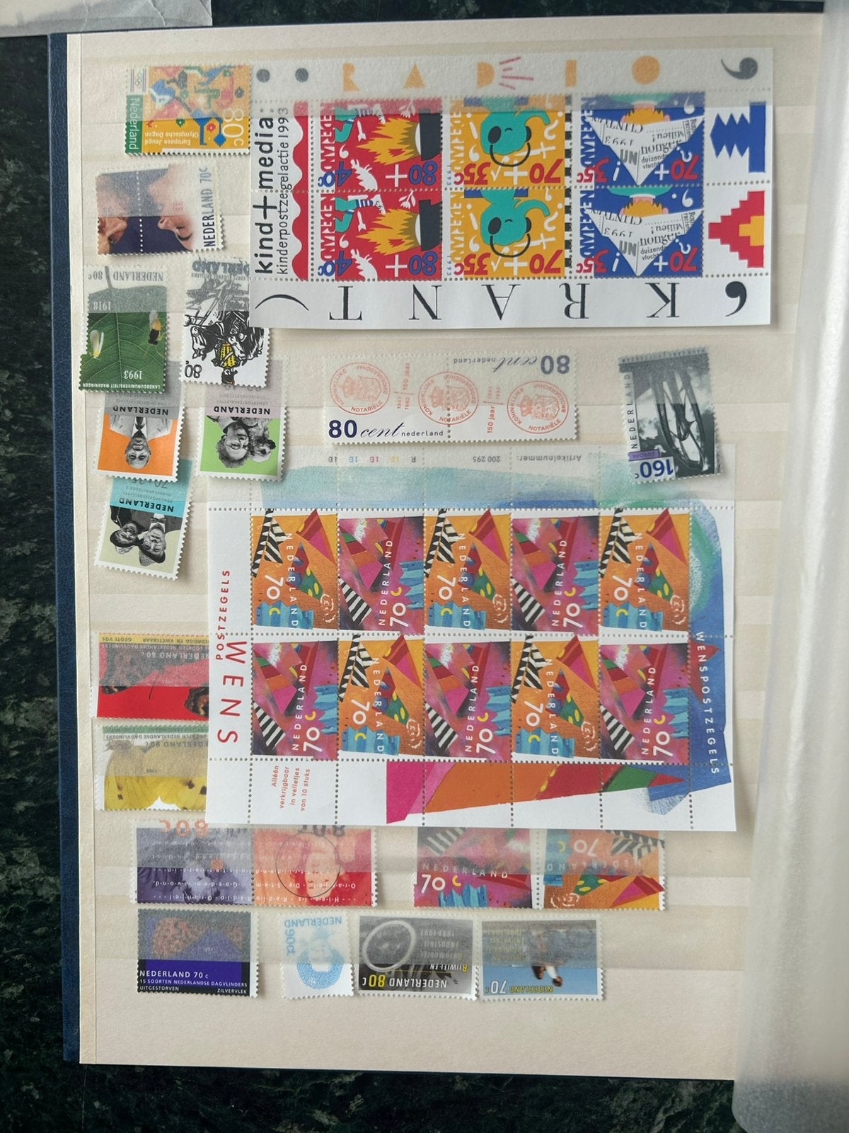 Boek met allerlei postzegels, Ophalen of Verzenden, Nederland en Buitenland