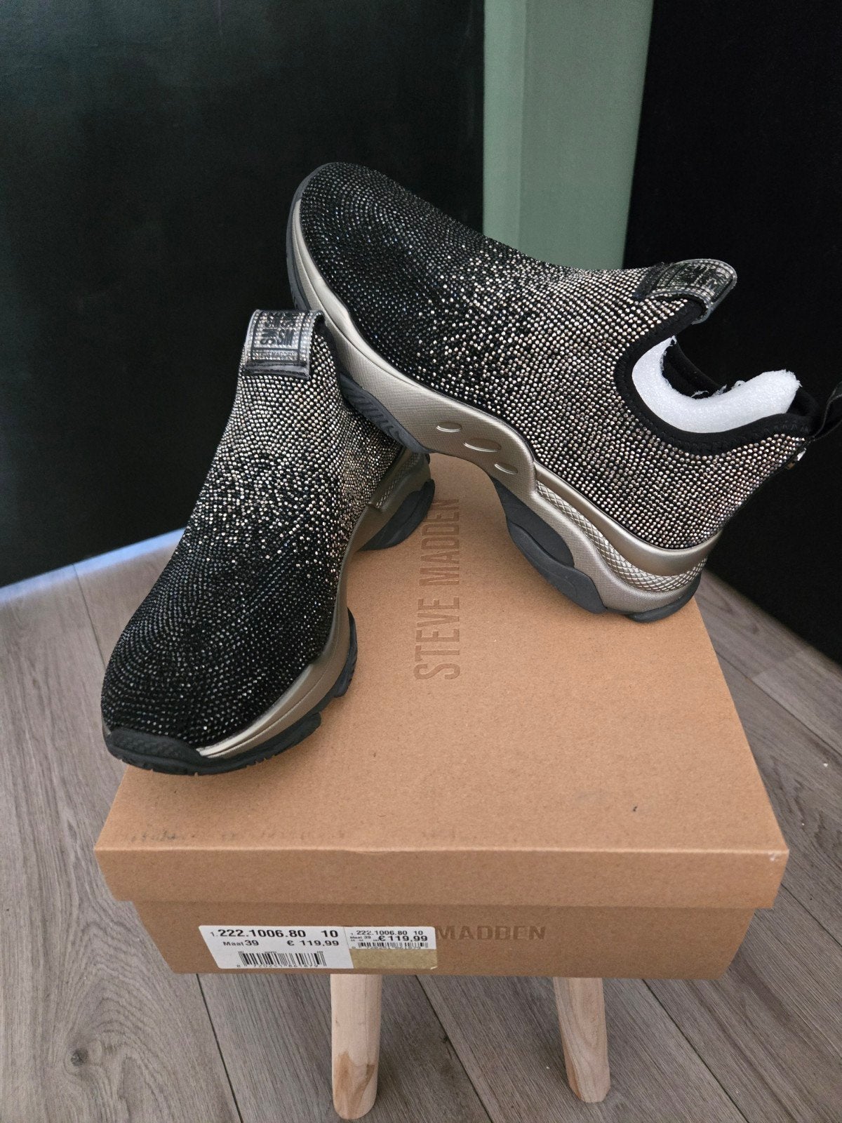Steve Madden sneakers met strass - Maat 39, Kleding | Dames, Zwart, Steve Madden, Nieuw, Ophalen of Verzenden
