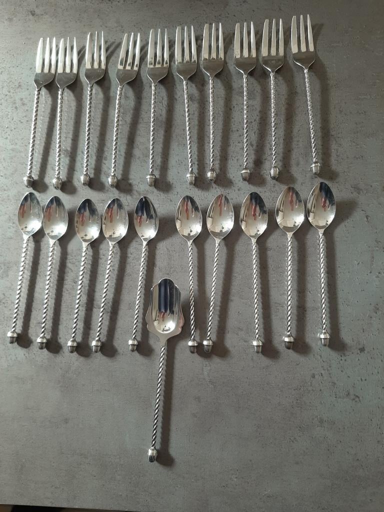 10 gebaksvorkjes, 10 theelepels, 1 suikerschep, verzilverd, Antiek en Kunst, Ophalen