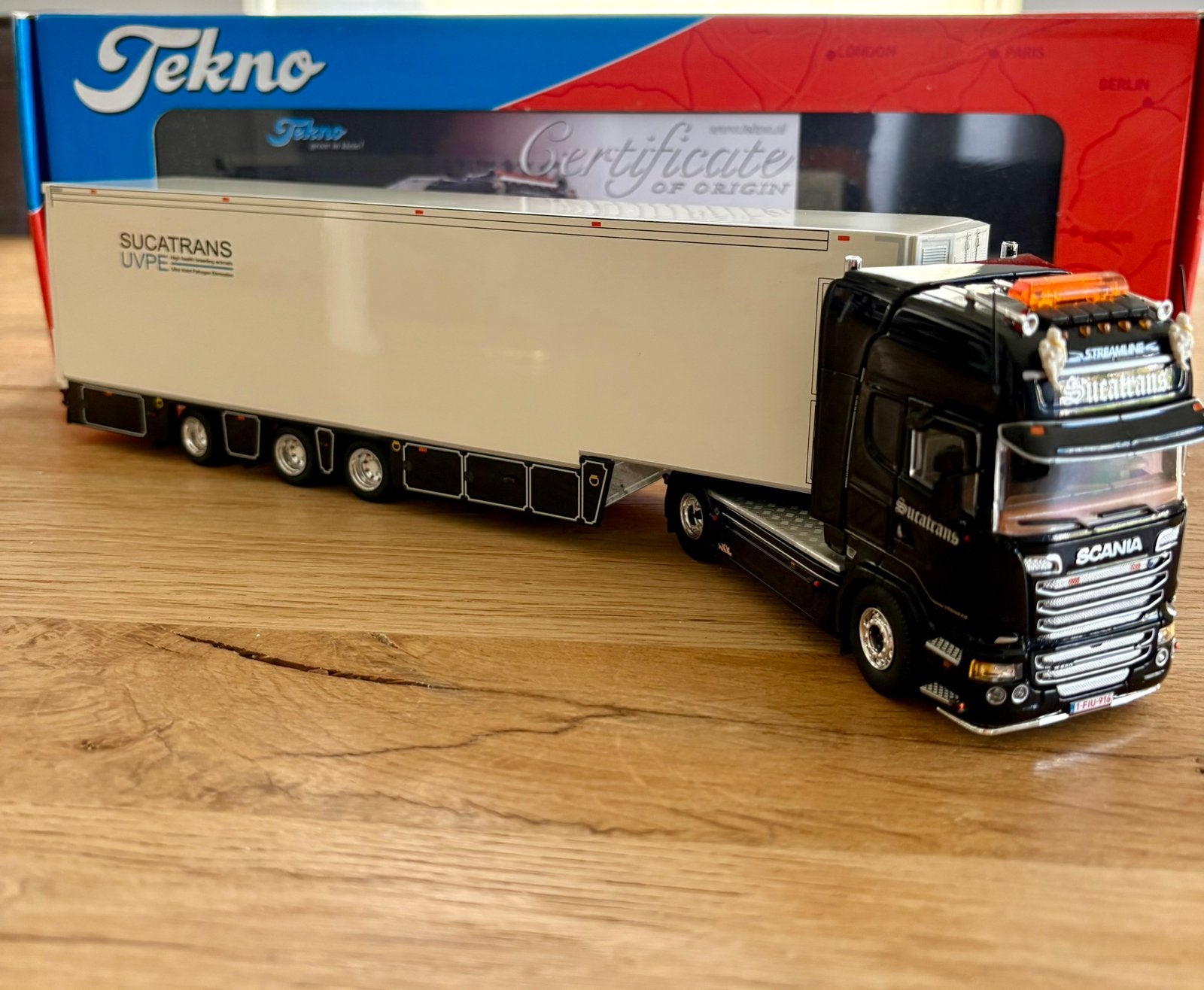 Tekno 1:50 Sucatrans Scania R-Streamline Topline met koelopl, Ophalen of Verzenden, Gebruikt, Bus of Vrachtwagen