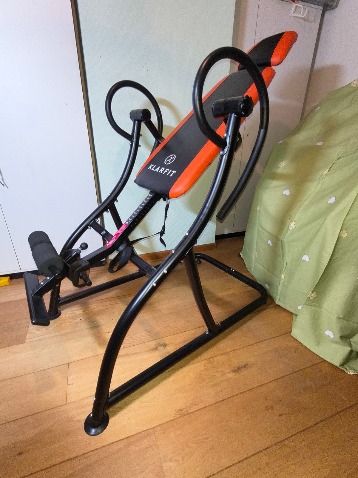 Inversie tafel / bank van Klarfit, Ophalen, Rug, Krachtstation, Zo goed als nieuw