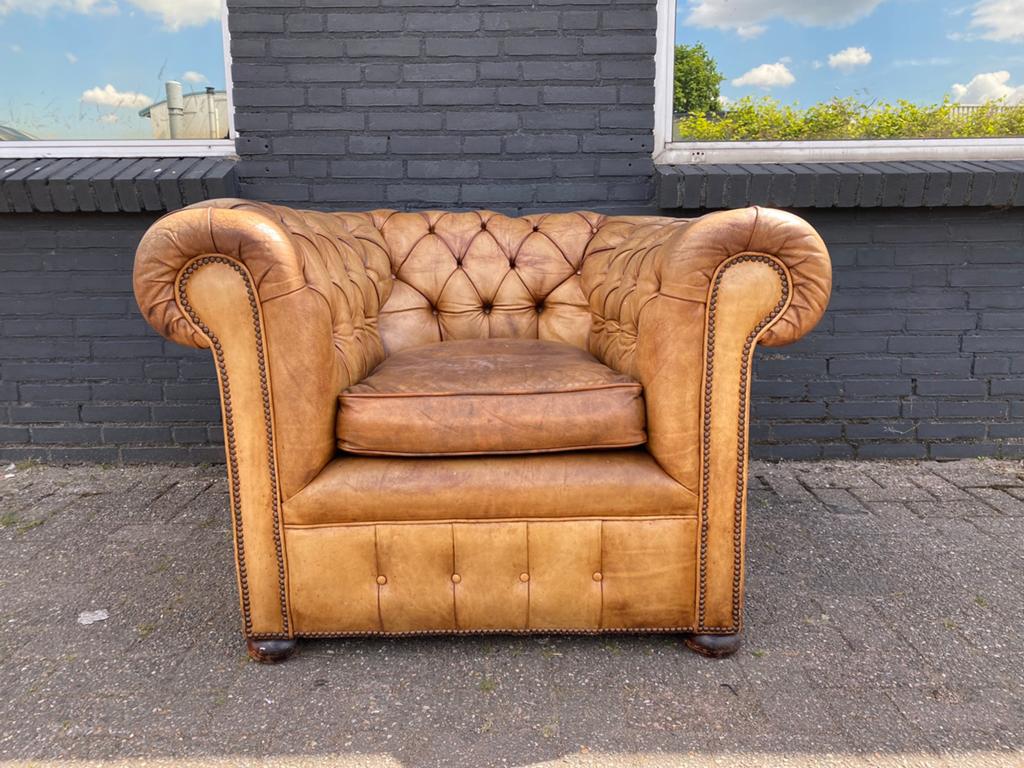 Oude Chesterfield vintage Club fauteuil cognac, Ophalen of Verzenden, Zo goed als nieuw, 75 tot 100 cm