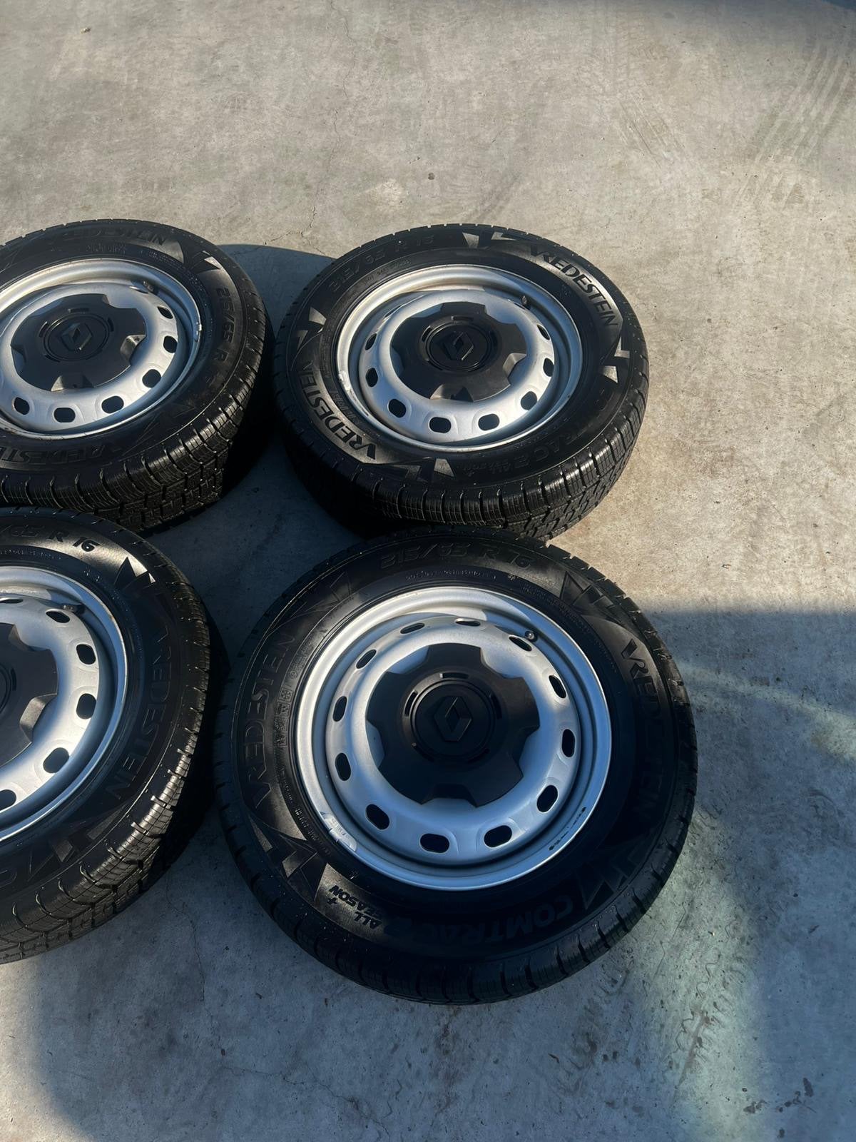 Renault Trafic velgen allweather banden 215 65 16 Vredestein, 16 inch, Banden en Velgen, Nieuw, Ophalen of Verzenden