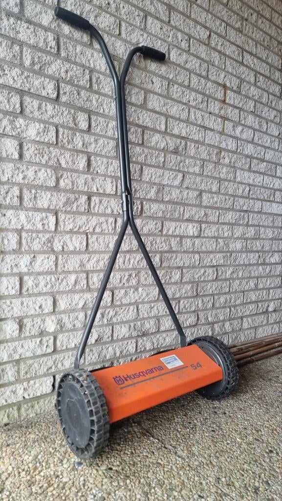 Husqvarna 54 handgrasmaaier - Perfect voor kleine gazons, Tuin en Terras, Grasmaaiers, Ophalen, Gebruikt, Handgrasmaaier, 30 t/m 39 cm