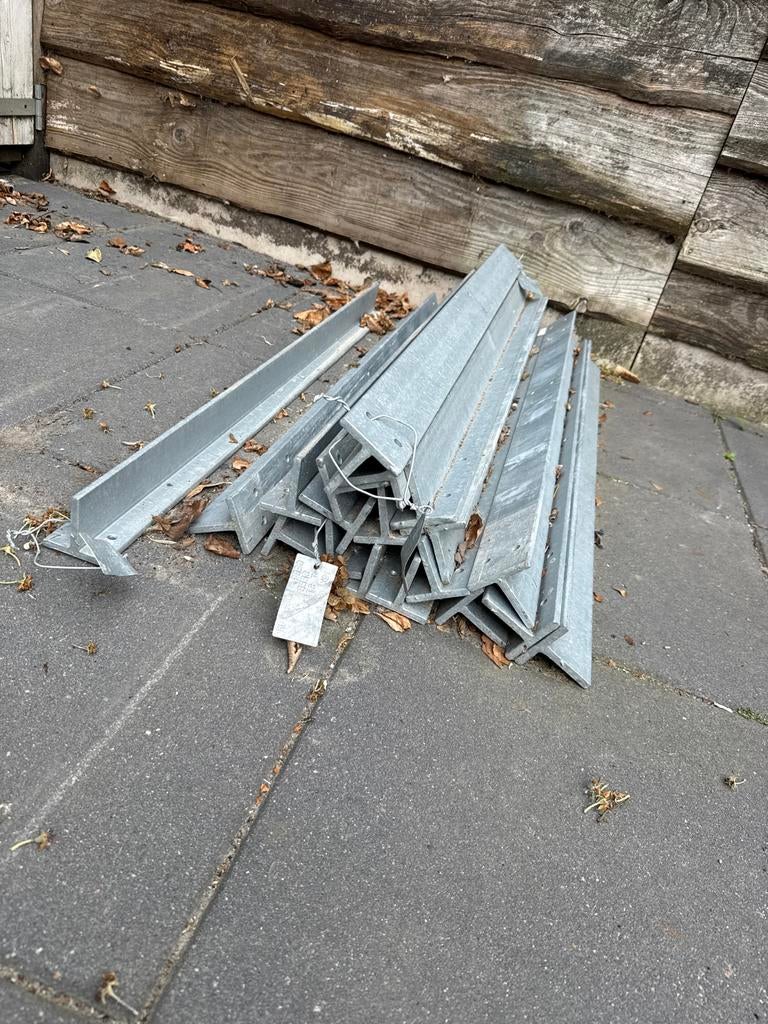 Metalen T hoekprofielen 19 stuks- Gegalvaniseerd, Ophalen, Nieuw, IJzer