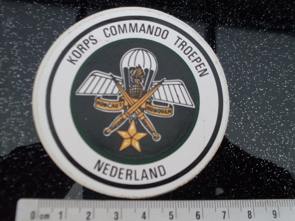 sticker korps commando troepen nederland logo embleem, Verzenden, Zo goed als nieuw, Bedrijf of Vereniging