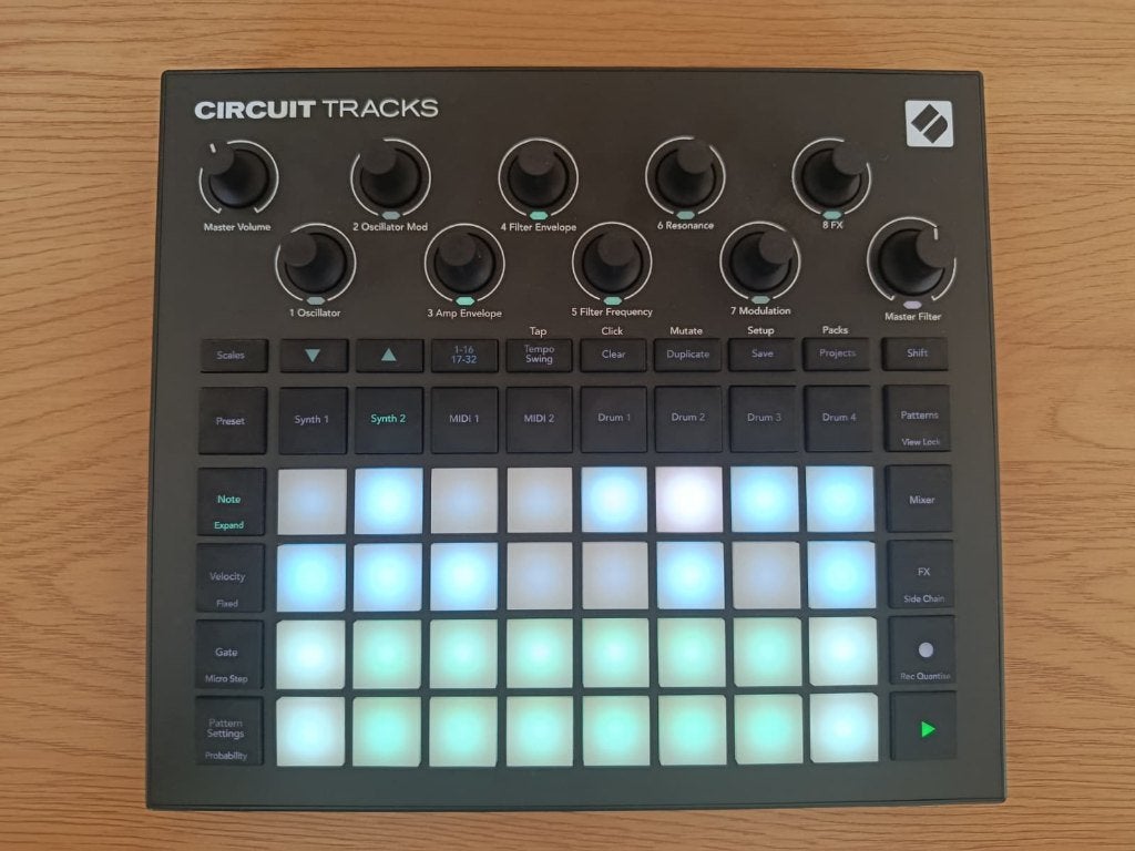 Novation Circuit Tracks, Novation, Zo goed als nieuw, Met midi-aansluiting, Overige aantallen