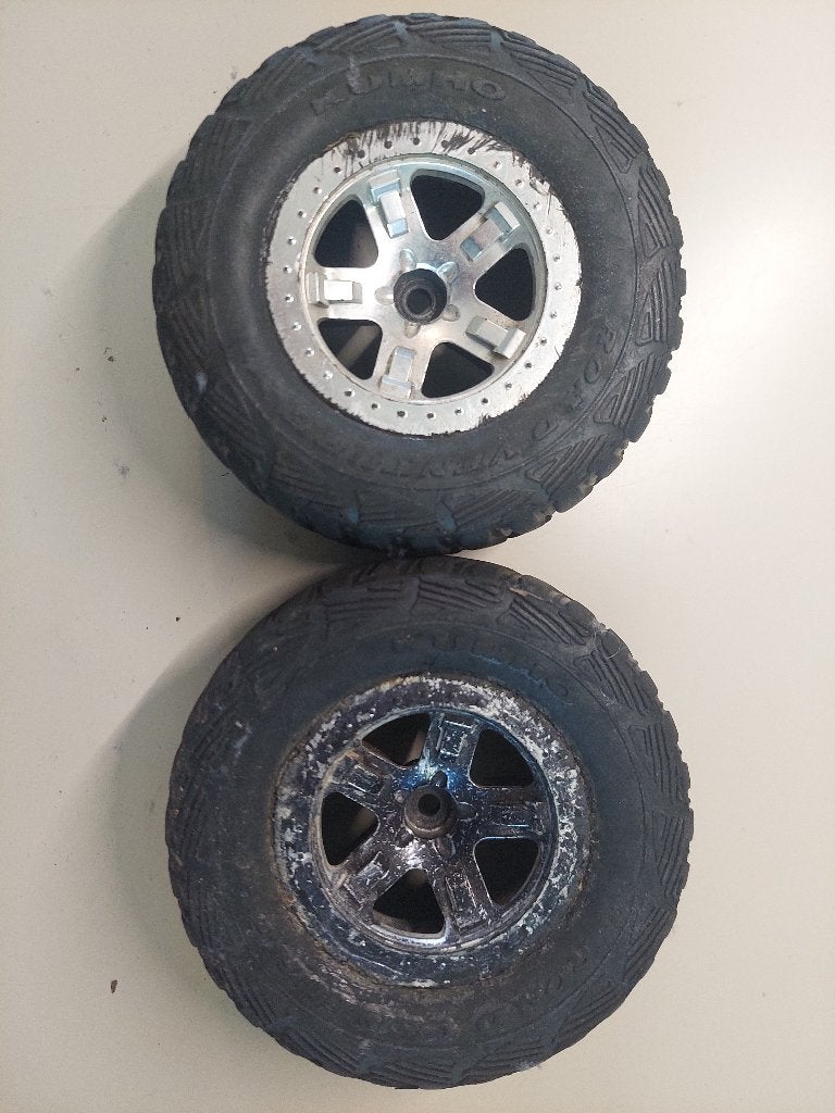 2x traxxas slash band, Ophalen of Verzenden, Gebruikt, Onderdeel