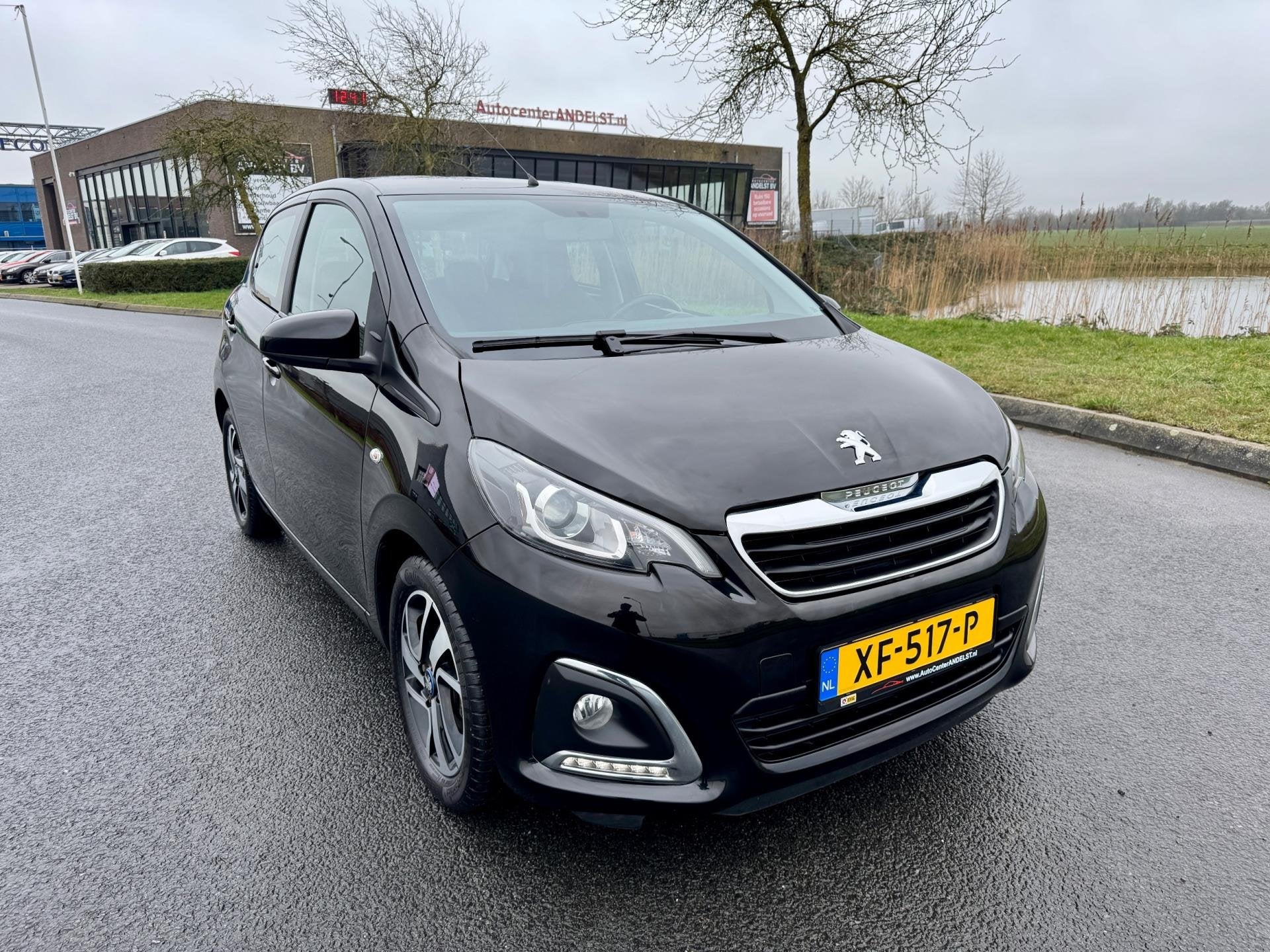 Peugeot 108 1.0 e-VTi Allure Aut, 5drs, Camera, Climate cont, Stof, Gebruikt, 4 stoelen, Zwart