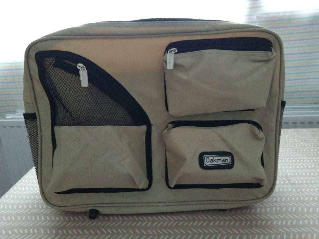 TAS c.q. LAPTOP TAS, Computers en Software, Laptoptassen, Beige, 17 inch of meer, Ophalen of Verzenden, Overige merken