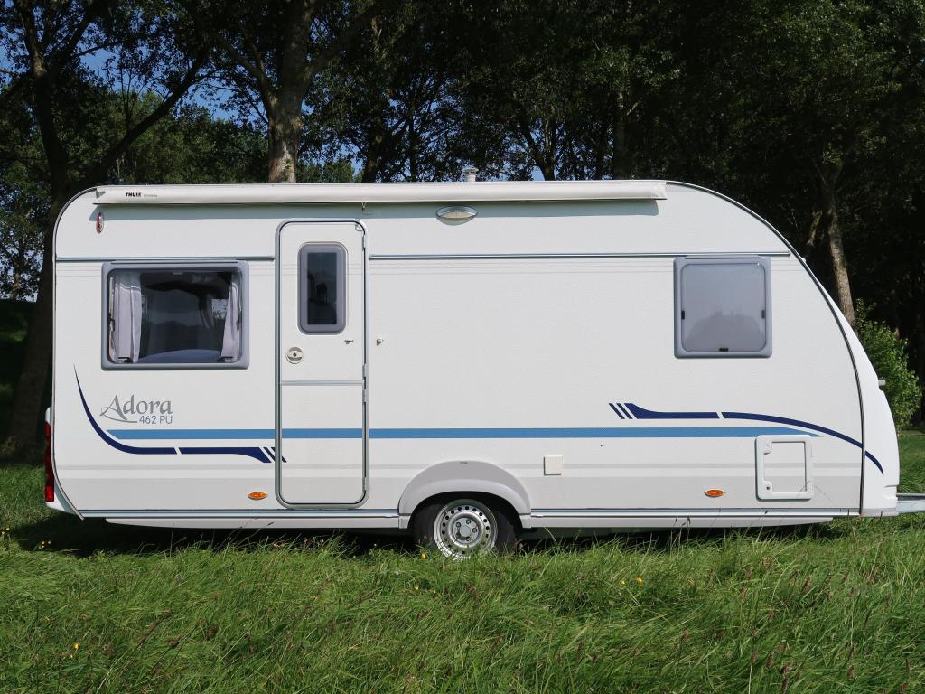 Adria Adora 462 PU / voortent / uitbouw / Thule luifel, Caravans en Kamperen, Caravans, Rondzit, Bedrijf, 750 - 1000 kg, Schokbreker