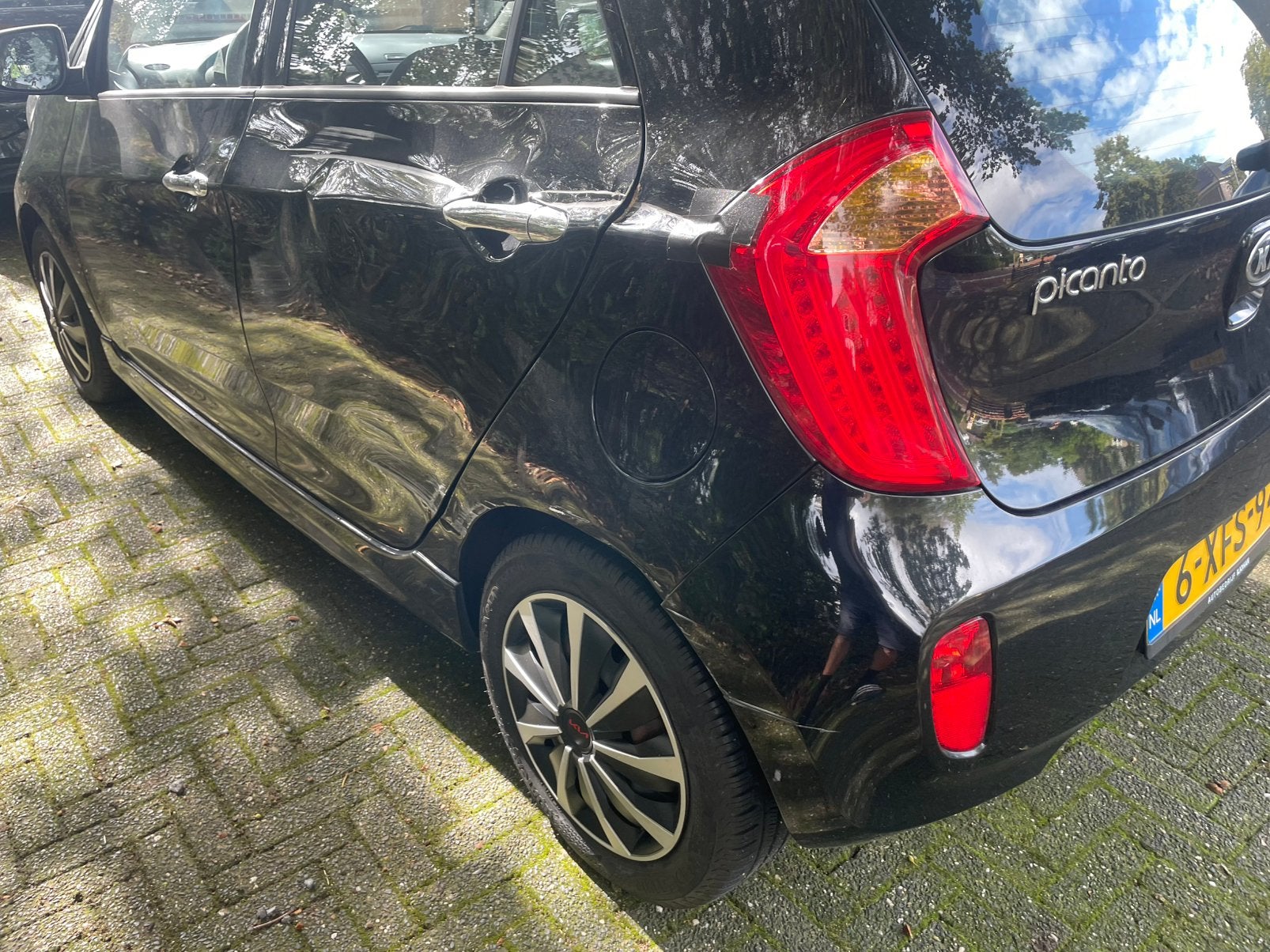 Kia picanto 1.2 bj 2015 rijdbare linker schade, Ophalen, Wit, Benzine