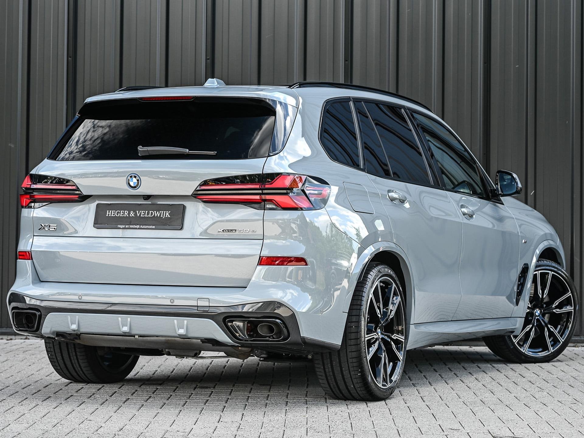 BMW X5 xDrive50e M-Sport Pro | Panoramadak | Active Cruise |, Auto's, BMW, Gebruikt, 2395 kg, Lichtsensor, Bedrijf