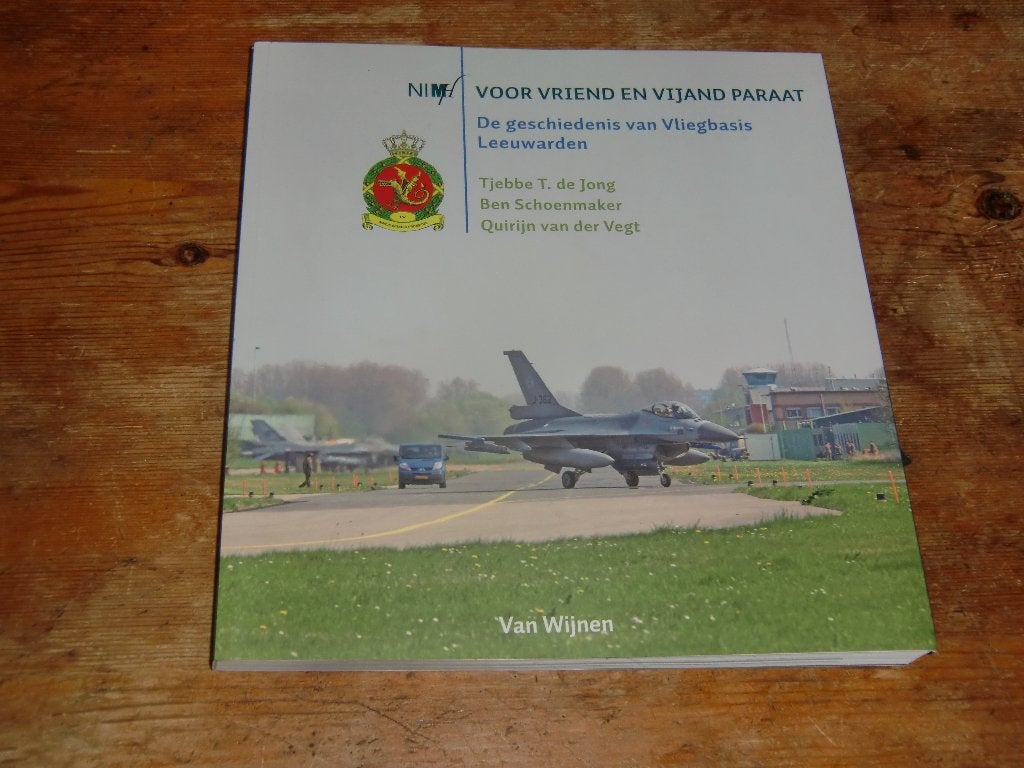 De geschiedenis van Vliegbasis Leeuwarden (KLU basis), Ophalen of Verzenden, Zo goed als nieuw, Boek of Tijdschrift