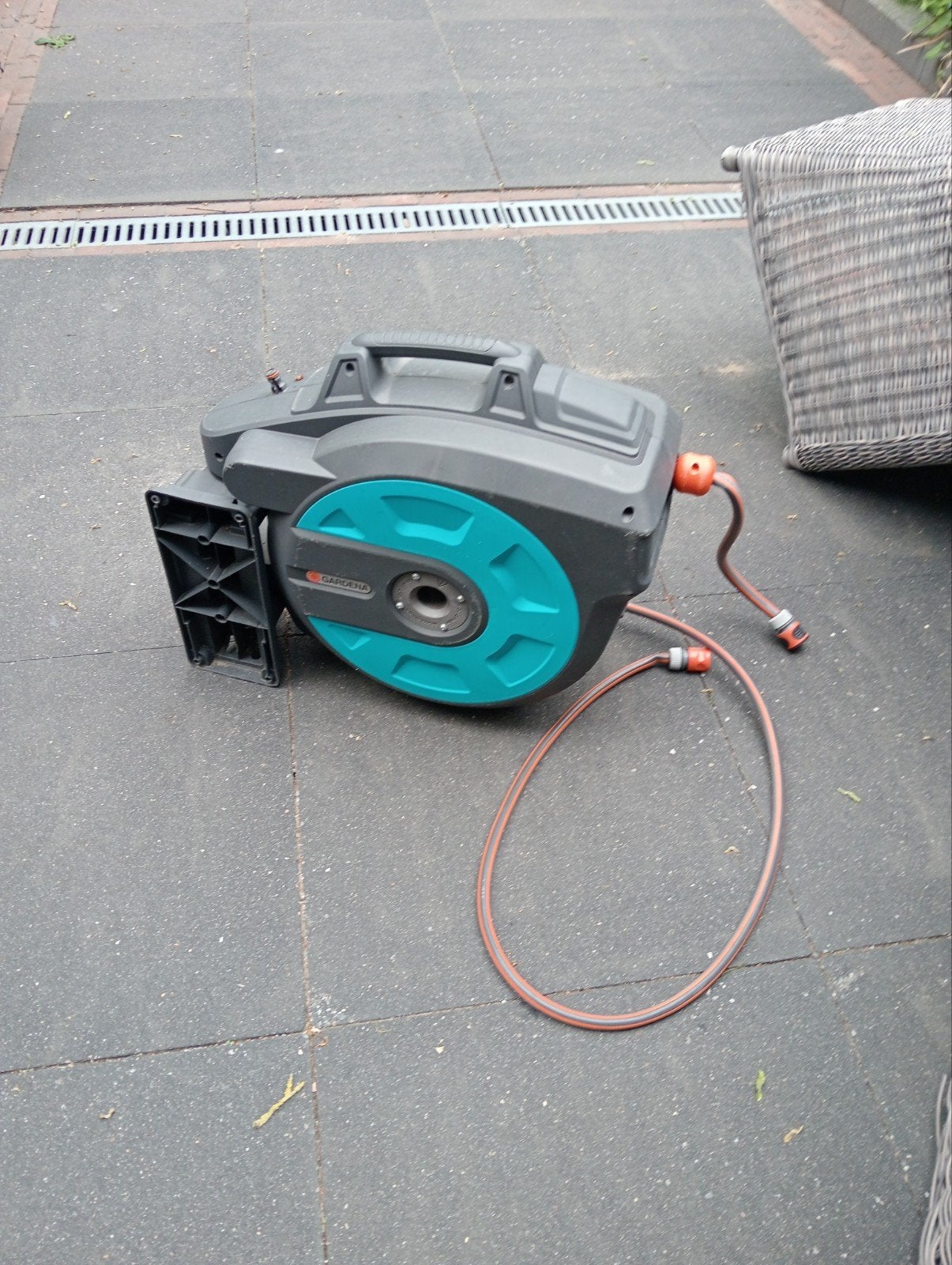 Gardena wandslanghaspel 35m slang - Zo goed als nieuw, Tuin en Terras, Tuinslangen, Ophalen of Verzenden, Zo goed als nieuw, Tuinslanghaspel