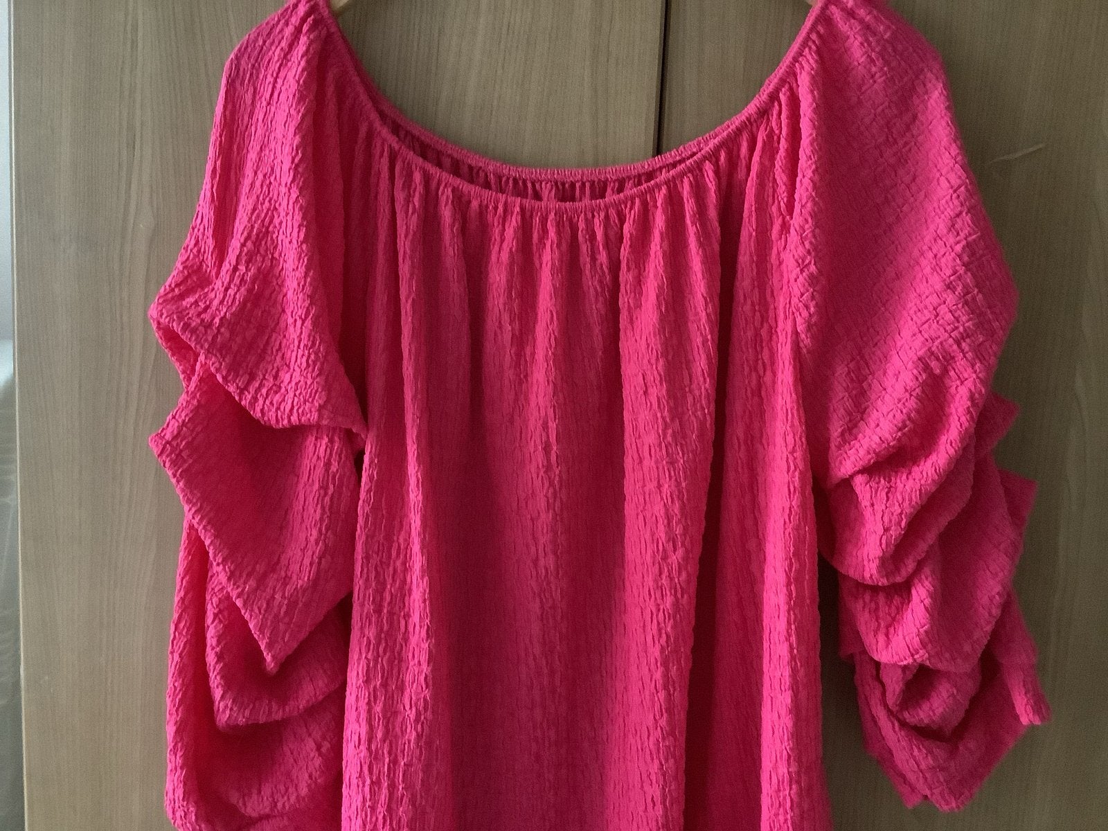Roze blouse met ruches mouwen, maat 54/56., Kleding | Dames, Verzenden, Nieuw, Roze, Blouse of Tuniek