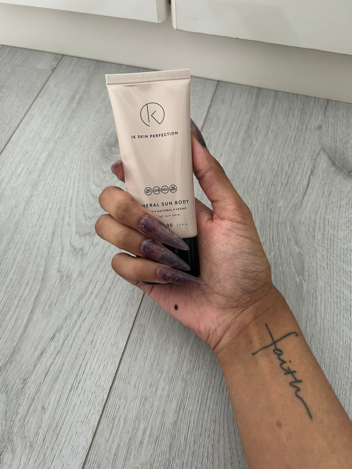Ik Skin Perfection Mineral Sun Body (SPF 30) - 50 ml NIEUW, Ophalen of Verzenden, Nieuw, Zonnebrand of After Sun