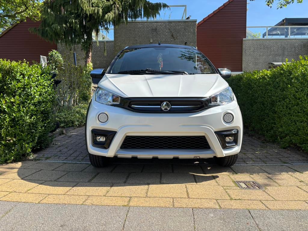 Aixam crossover volledig elektrisch mobiel parelmoer wit, Auto's, 8 pk, 375 kg, Wit, Elektrisch