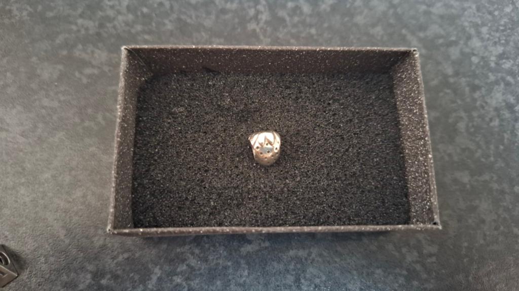 Pandora bedel Aardbei zilver, Gebruikt, Pandora, Ophalen of Verzenden, 1 bedel