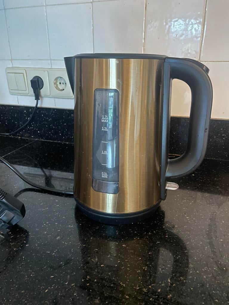 Waterkoker Ambiano Koperkleur 1,7 l /2200w Zo goed als Nieuw, 1 tot 2 liter, Ophalen of Verzenden, Zo goed als nieuw