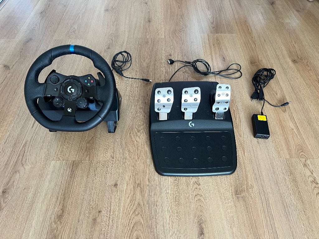 Logitech G923 Stuurwiel voor XBOX en PC, Spelcomputers en Games, Ophalen, Zo goed als nieuw, Stuurtje of Sportattribuut, Xbox Series S